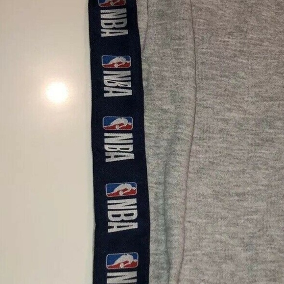 NBA Men's XL Grey Sweat Basketball Shorts MSRP $40 - Picture 4 of 7